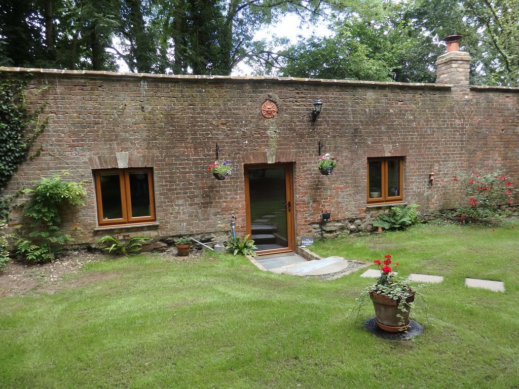 The Potting Shed Apartment Little Torrington Luaran gambar